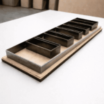 indugrafic Partición de acero sobre mesa de trabajo